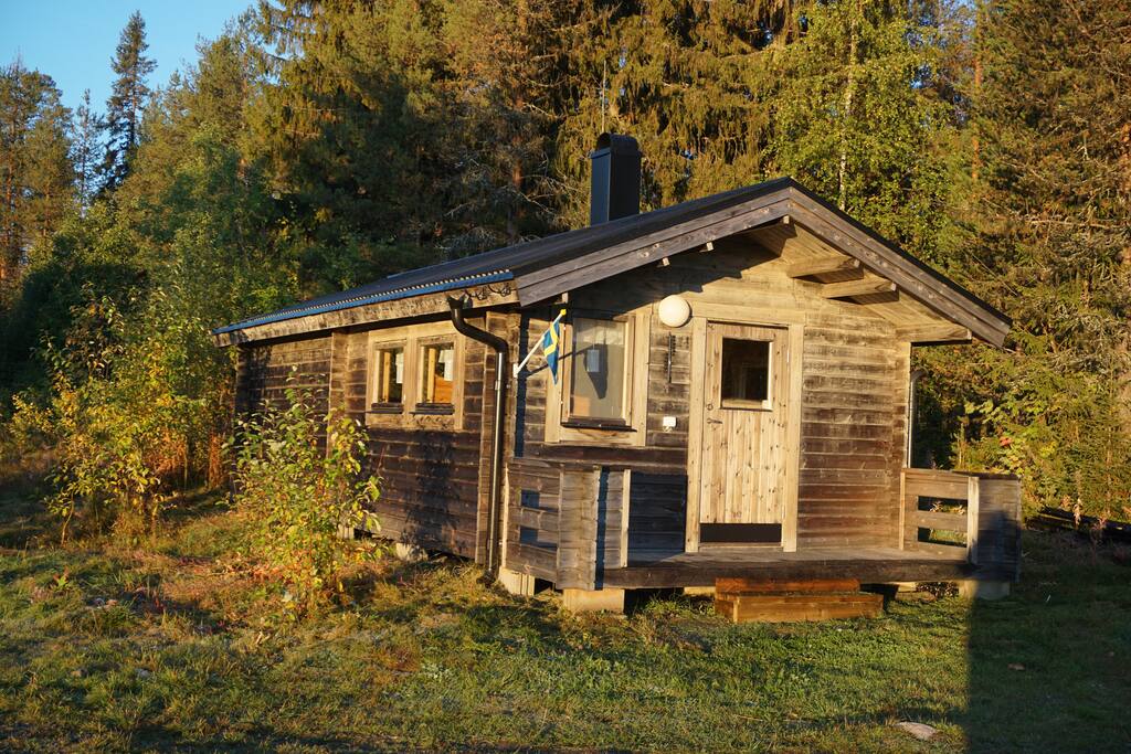 Typisch schwedische Gästehütte Hütten zur Miete in Sorsele V, Västerbottens län, Schweden