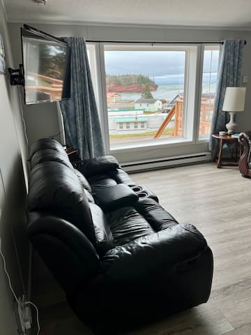 The Blue Whale Cottage- Cave View Cottages-Hot Tub