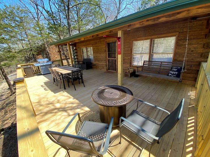 Cozy Log Cabin on Table Rock Lake - Cabin #8 - Cabins for Rent in