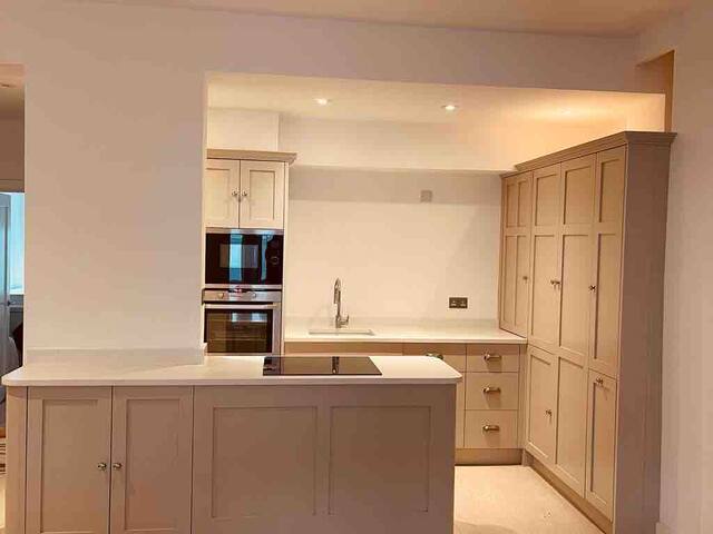 Beautiful flat in central Notting Hill gallery image 3