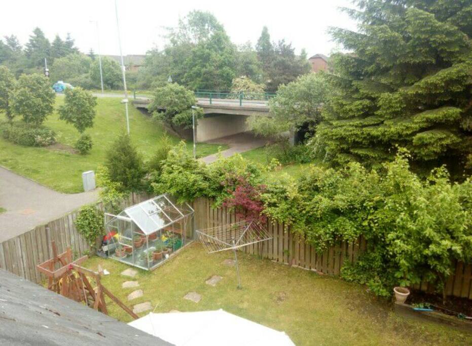 looking south to back garden and surrounding area