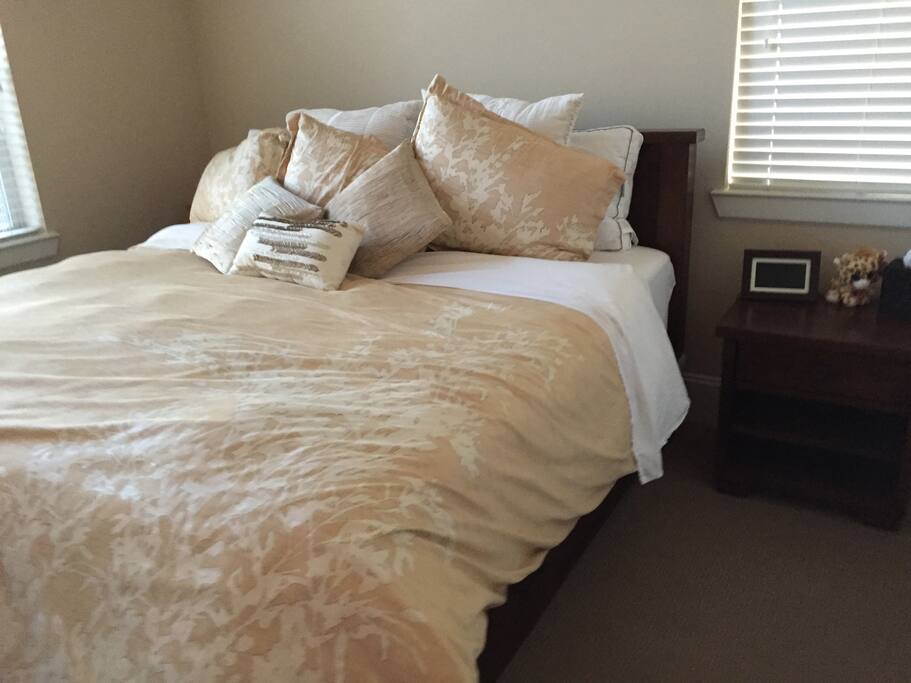 Pottery Barn King Bed