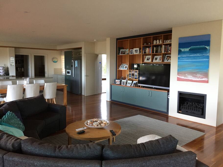 Downstairs Living/Dining Area