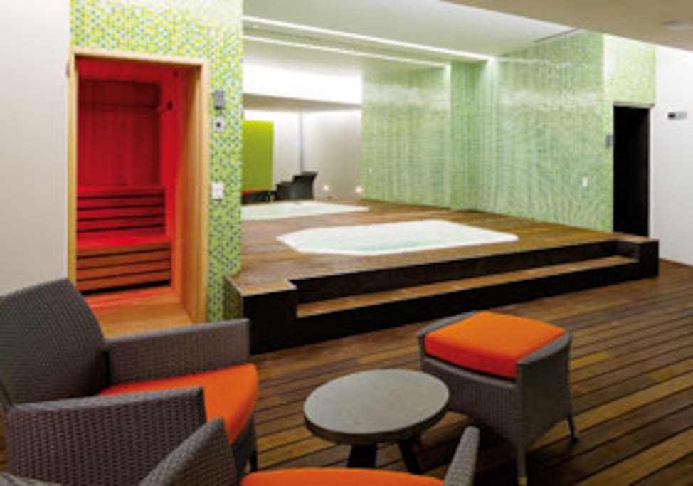 SPA con cuarto de vapor, sauna y jacuzzi