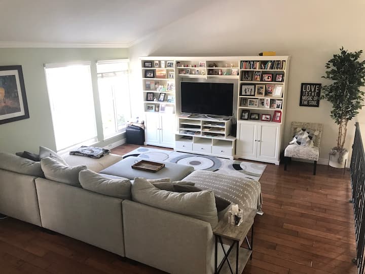 Spacious Bright 4br W/pool Jacuzzi Close To Disney - Huntington Beach, CA