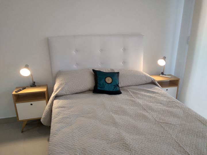 Kitnet novo no entorno da Fundação Favaloro em Monserrat