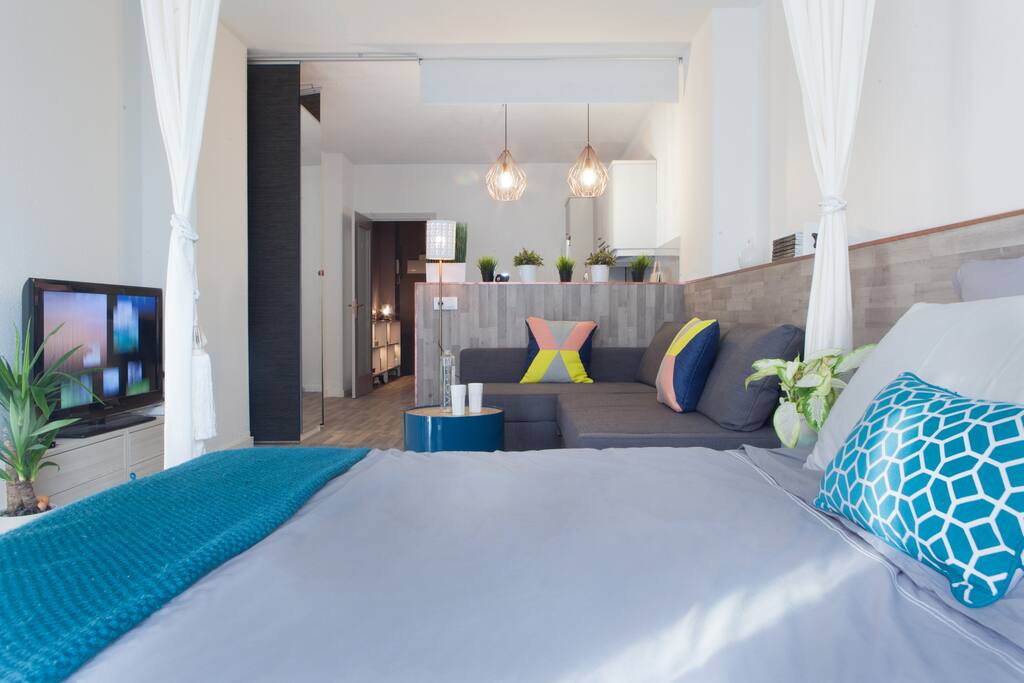 Open floor plan which you can divide with curtains for a cozier place