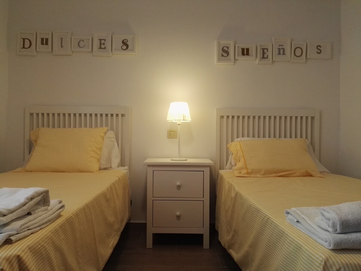 ห้องนอน 2 เตียง