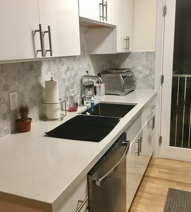 Kitchen with brand new appliances