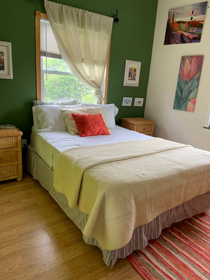 Chumba cha kulala 3 chenye kitanda cha ukubwa wa malkia