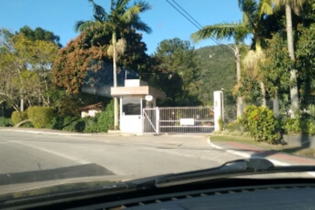 Entrada Condominio