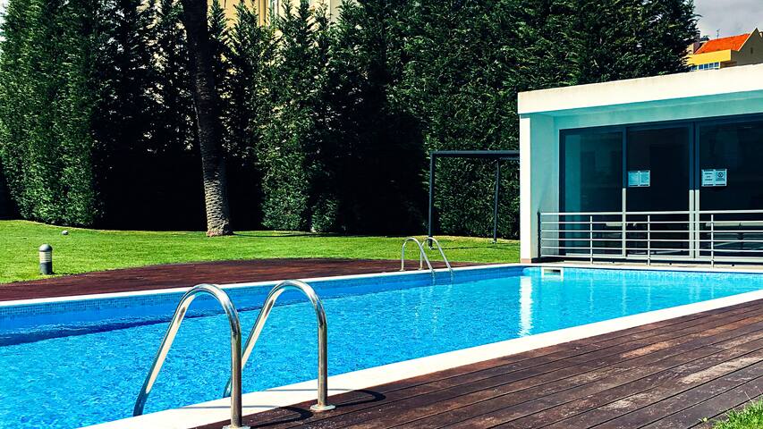 Modern Studio w/ WIFI, Pool & Garden