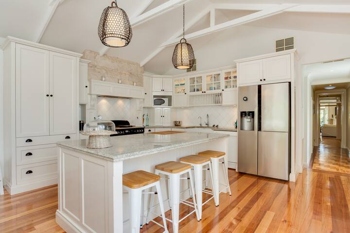 BLAIRGOWRIE OCEAN BLISS..has it all gallery image 4