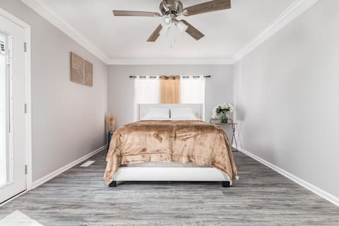 Southern Timeless Ranch by WRAFB/RIGBY/FAIR(6Beds)
