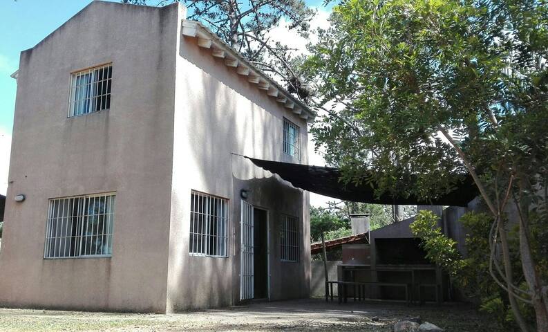 Alojamiento Ibirapitá y Arrayán, La PALOMA, ROCHA