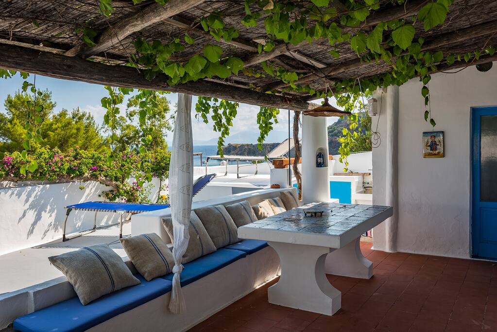 Terrazzo principale - The main terrace