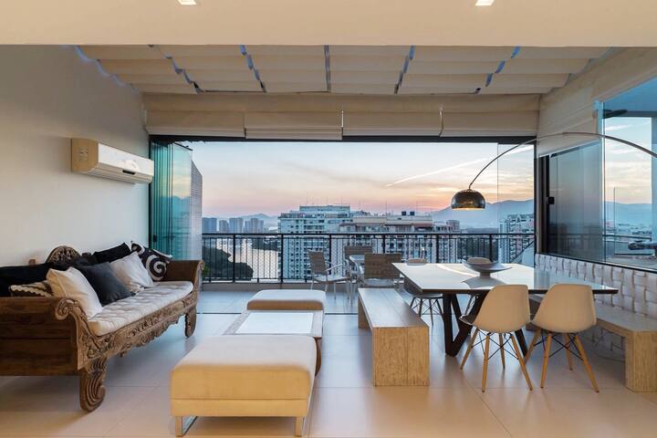 Beautiful 3 bedroom Penthouse in Barra da Tijuca