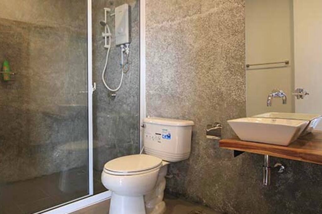 Ensuite bathroom