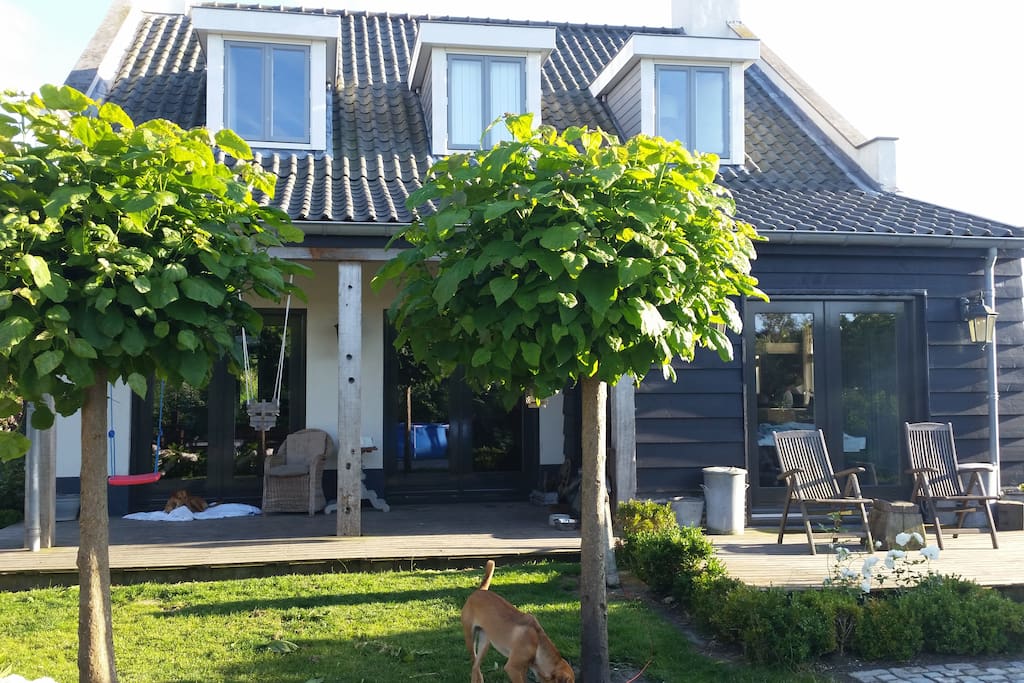 heerlijke veranda aan de achterkant