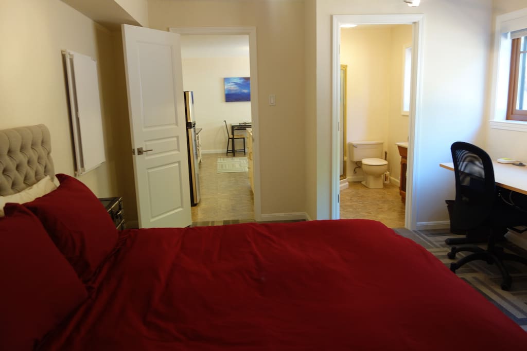 Queen size bed with memory foam mattress