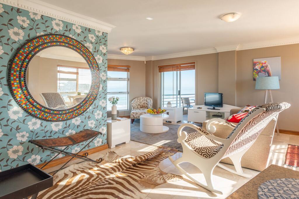 Relax and Reload elegant lounge