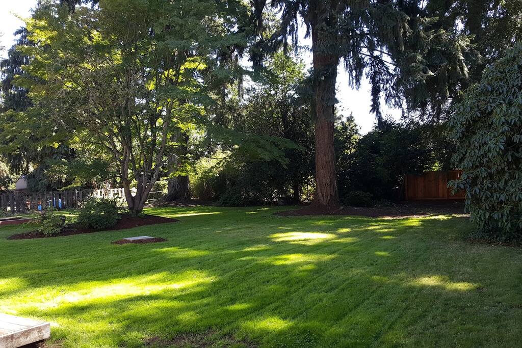 Welcome to our little slice of Oregon paradise!