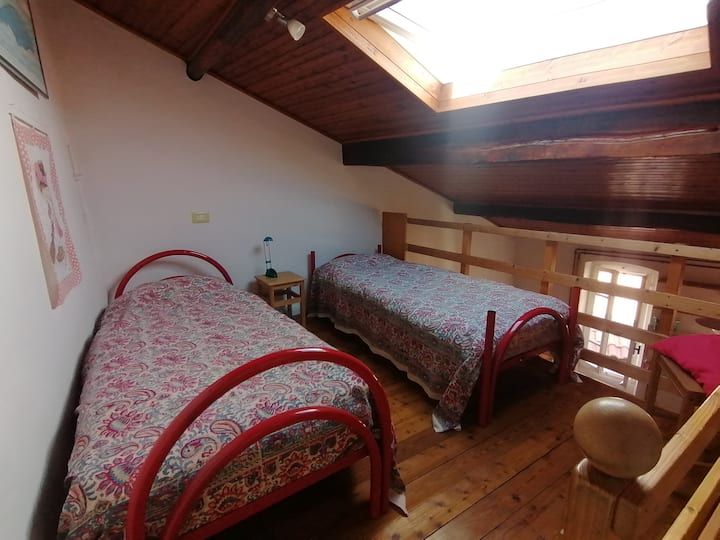 Literie sur la mezzanine