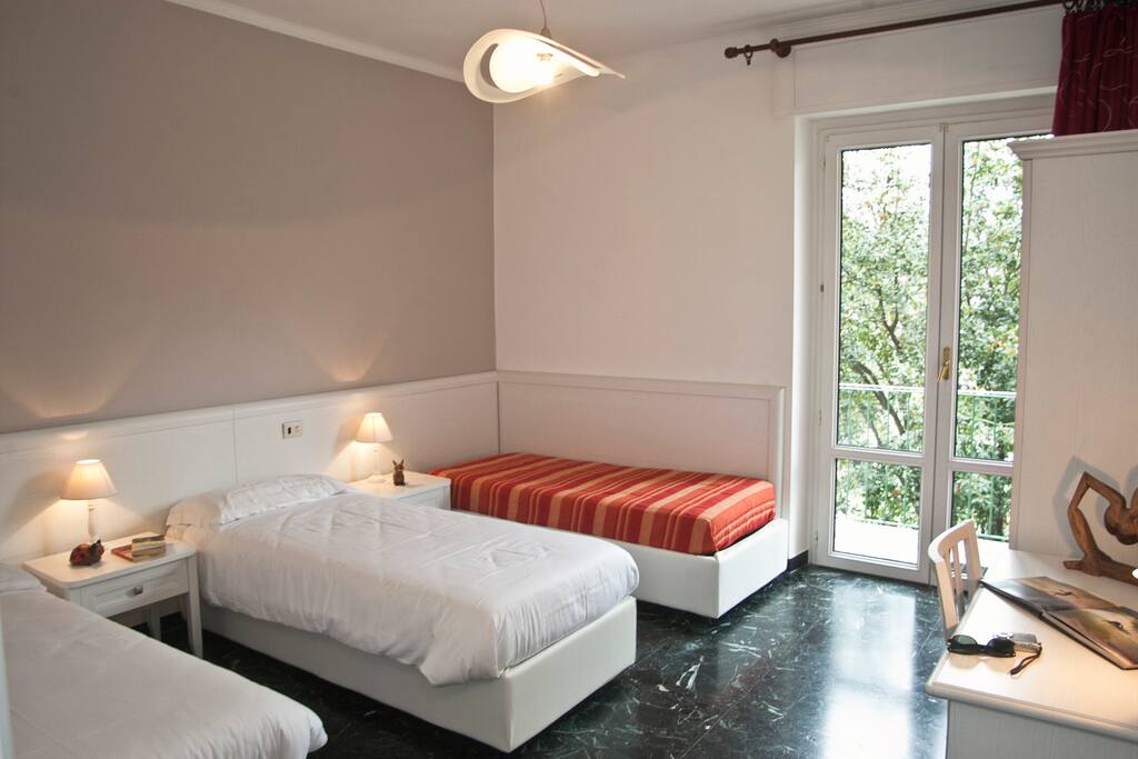 Triple bedroom