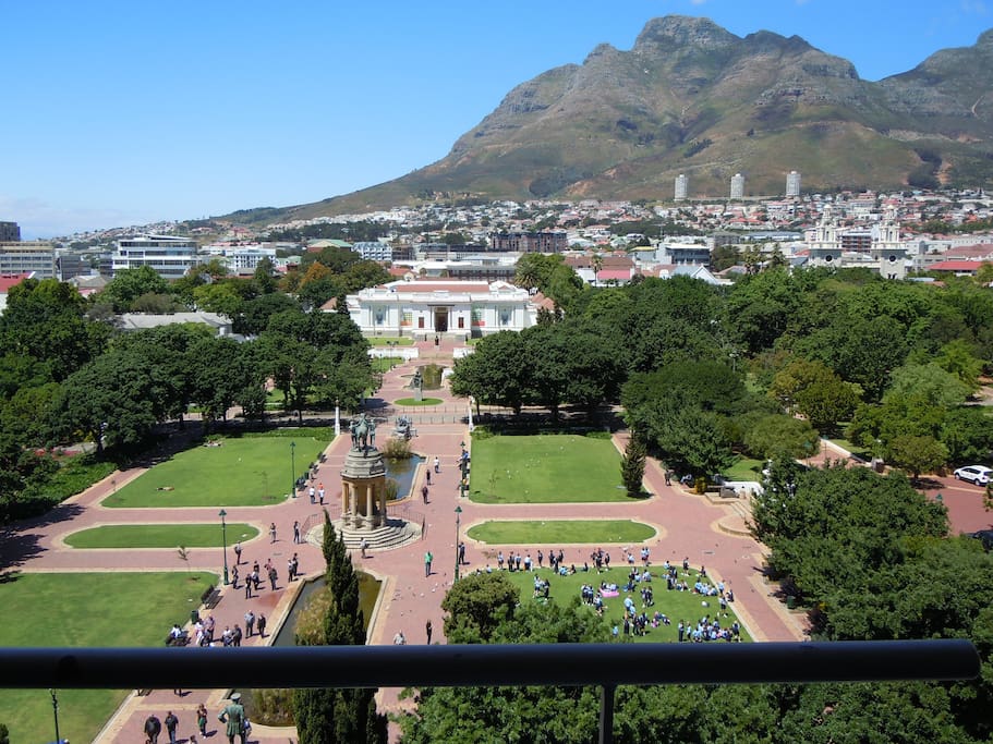 Overlooking the National Art Gallery and Museum