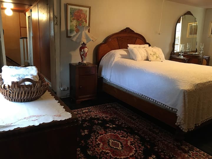 Peshqirë banje të disponueshëm