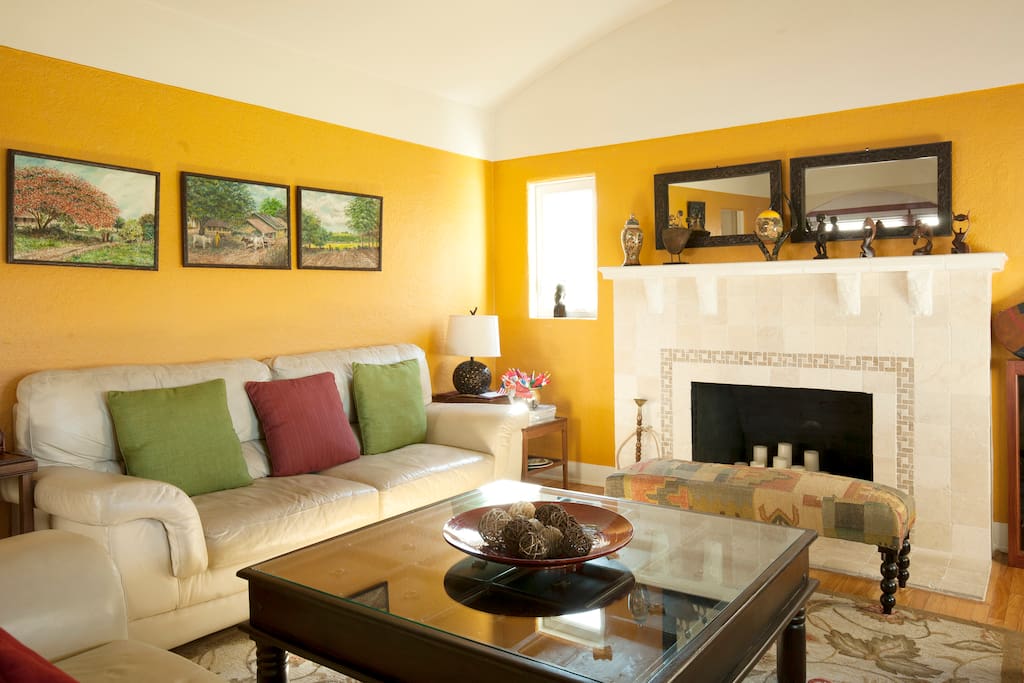 Living room that our guest can relax in or entertain guest.