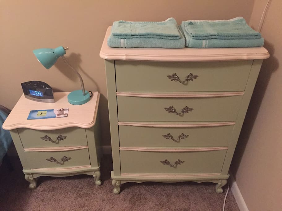 This furniture is from the TV show Nashville on ABC! I bought this bedroom set on the last day we filmed season 4 this year. The bed is a super comfy Queen size memory foam mattress.