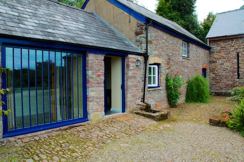 The Old Wash House, Ynysmarchog, Brecon Beacons