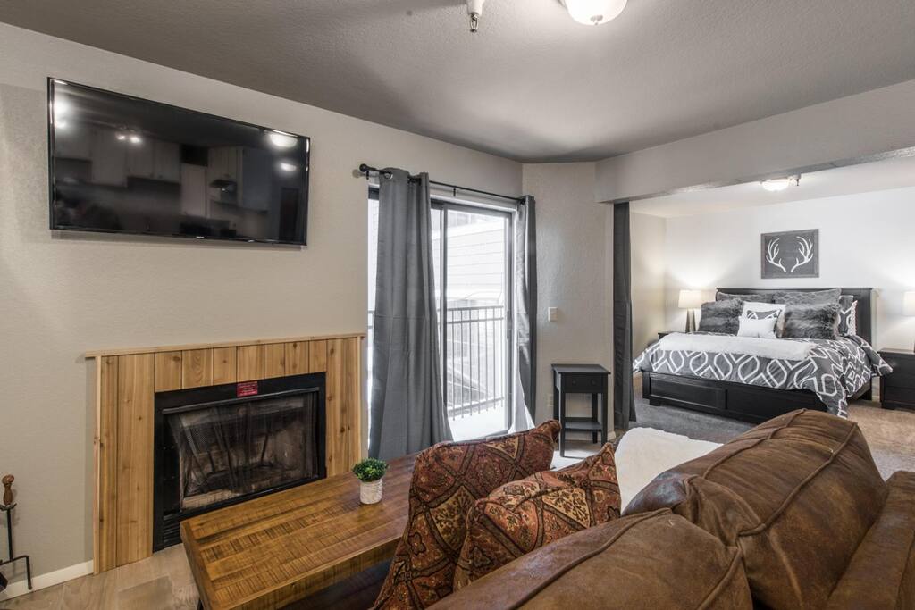 Living%20Room%20View%201