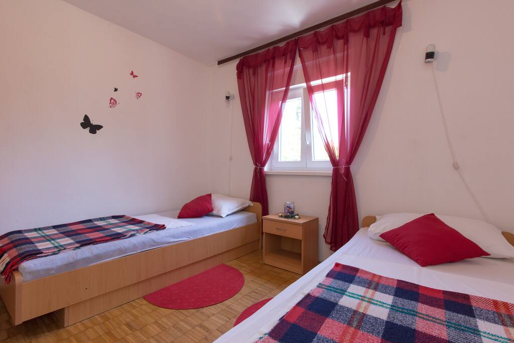 Second bedroom