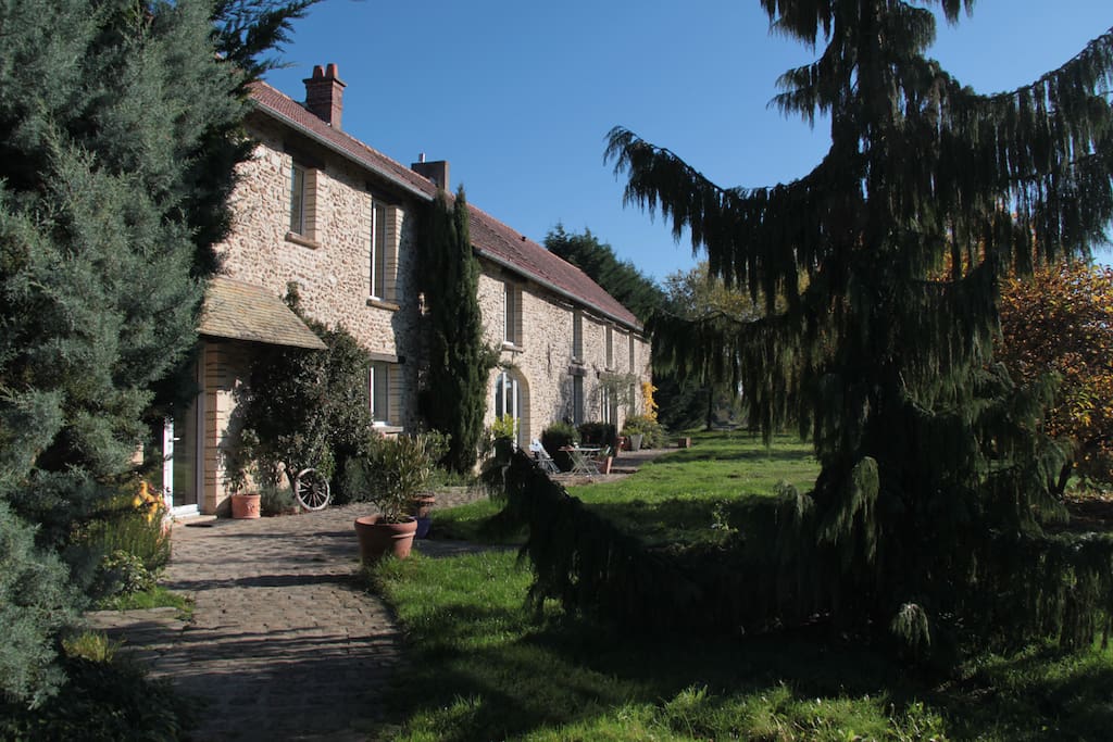 Vue du jardin de la maison