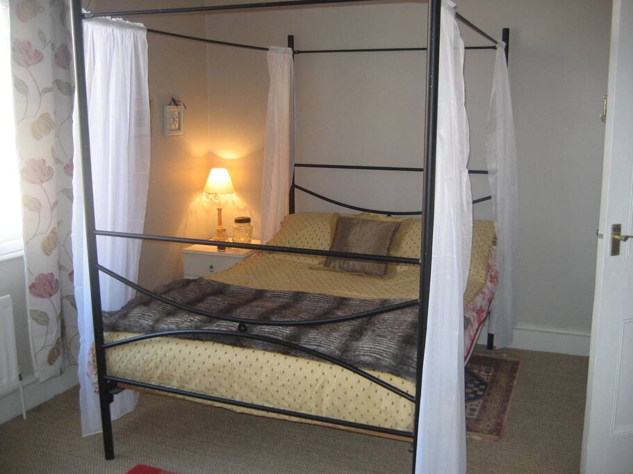 Light spacious bedroom