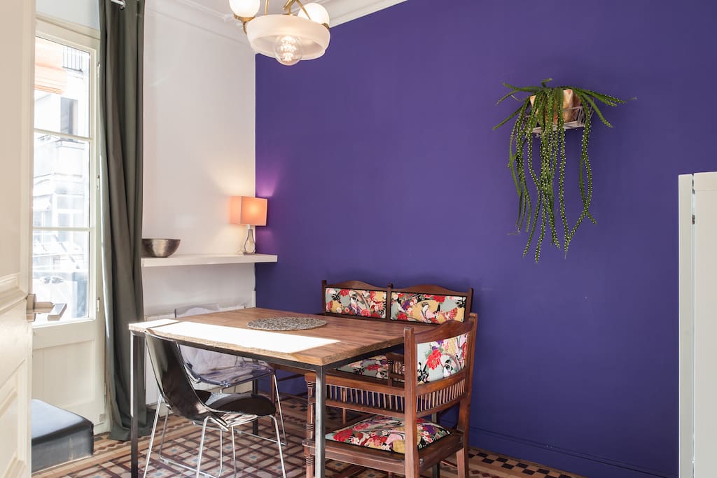 Dining room with a lot of light