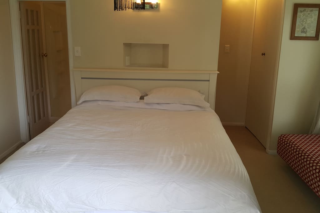 Confortable king size bed