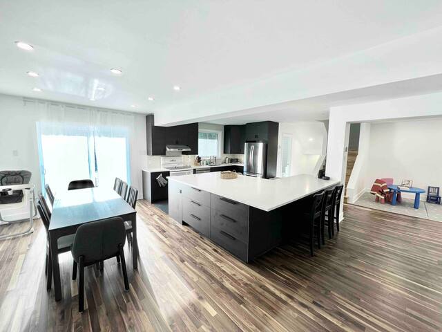 Fall Colors Getaway – 4BR Home (rooms only) gallery image 5