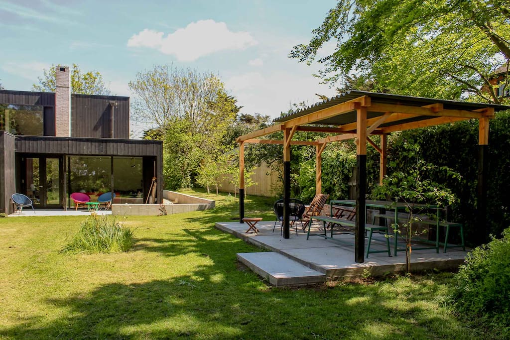 View garden back of house