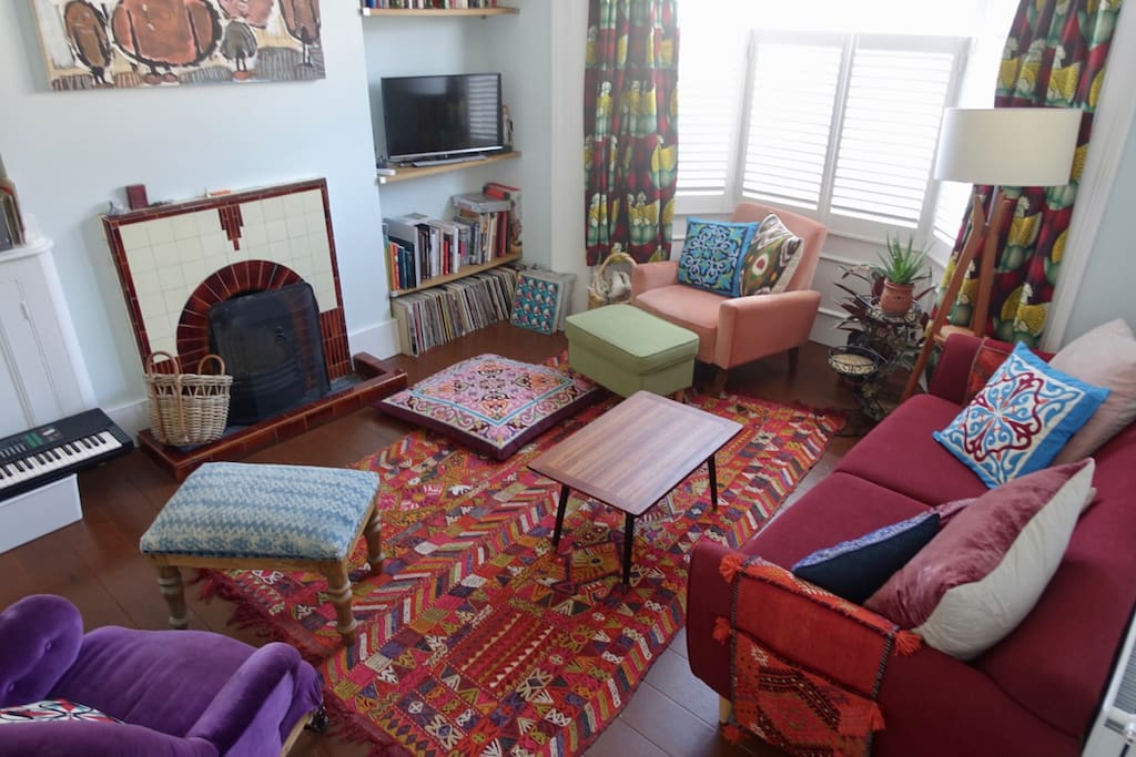Living Room (which can contain a floor bed)