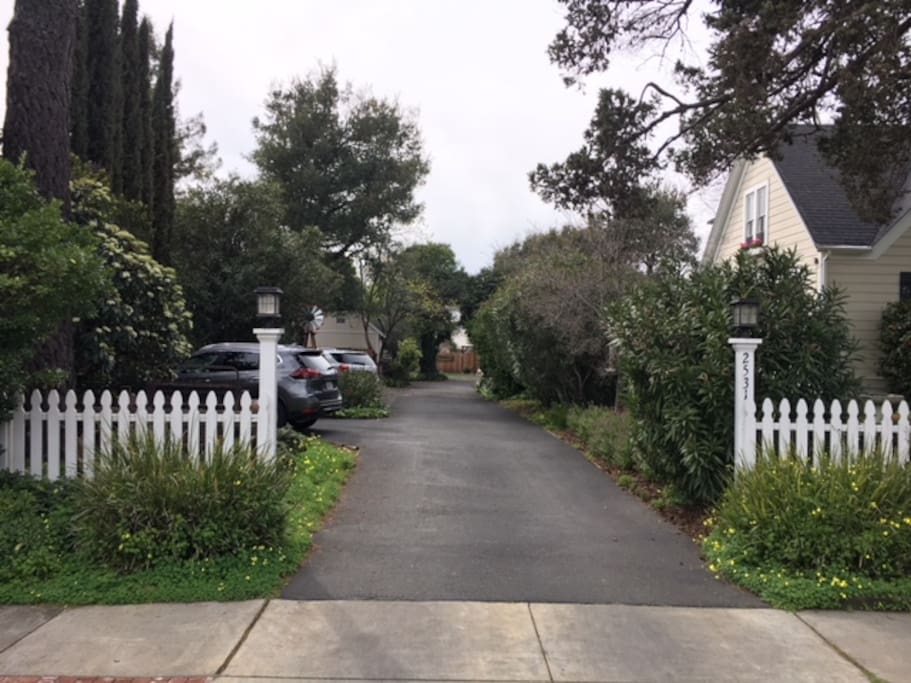 Silver Cloud is located at the end of this private driveway.