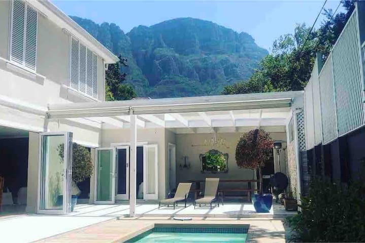 Newlands home, super fast WiFi with batteries