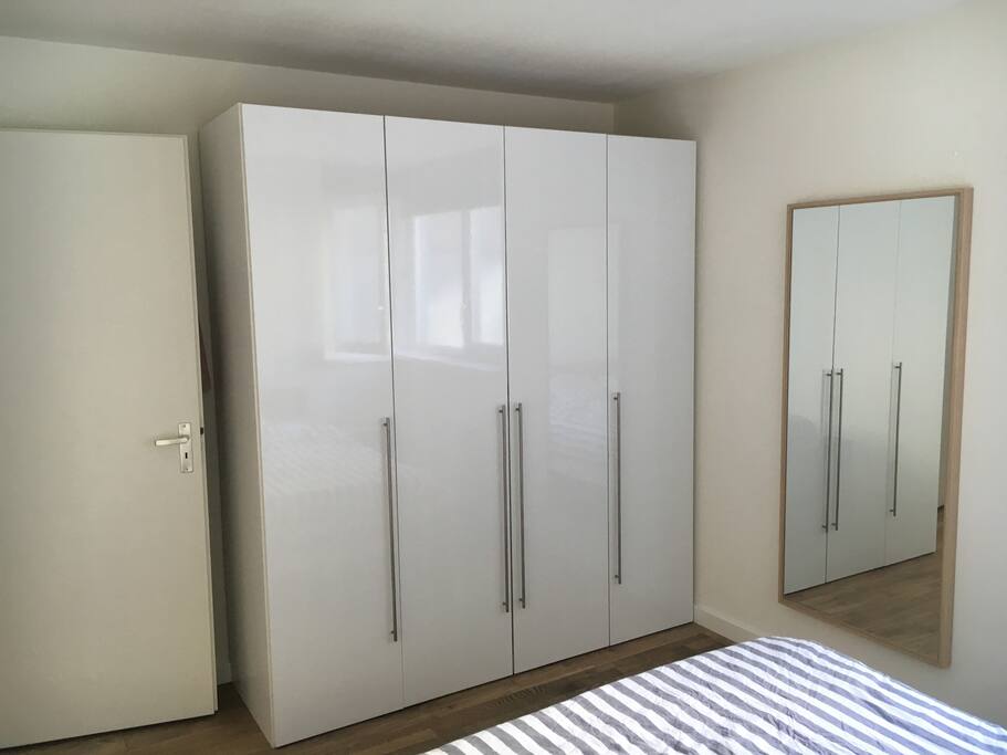 Slaapkamer, kast kan niet gebruikt worden