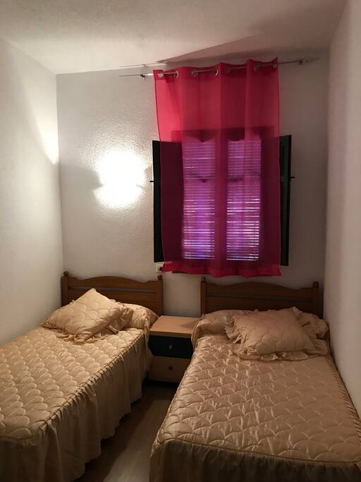 Habitación doble con armario