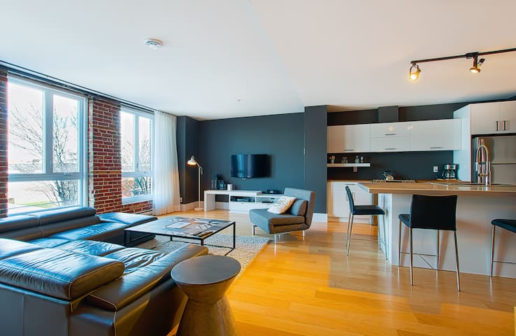 203 – Les Lofts St-Joseph – Par Les Lofts Vieux-QC