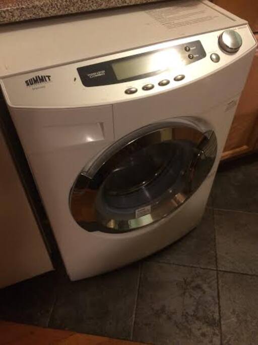 washer/dryer in one unit!