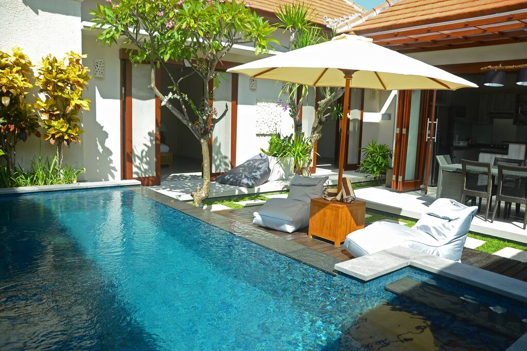 Pool & solarium