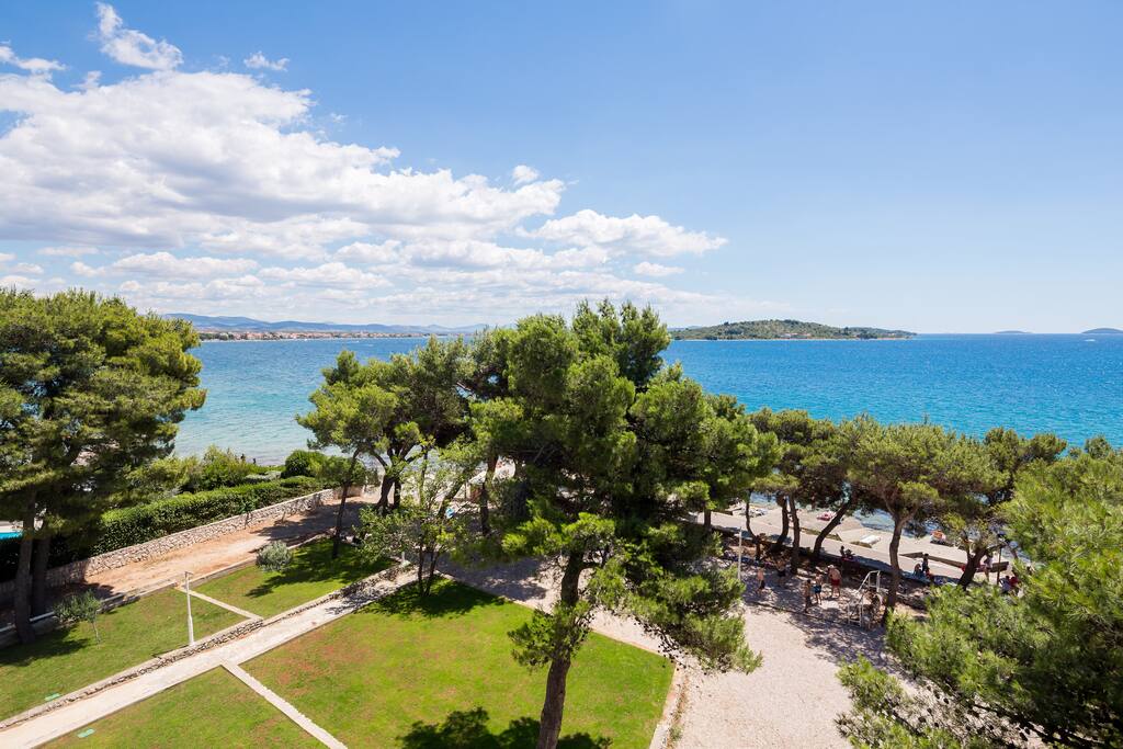 Property building beachfront